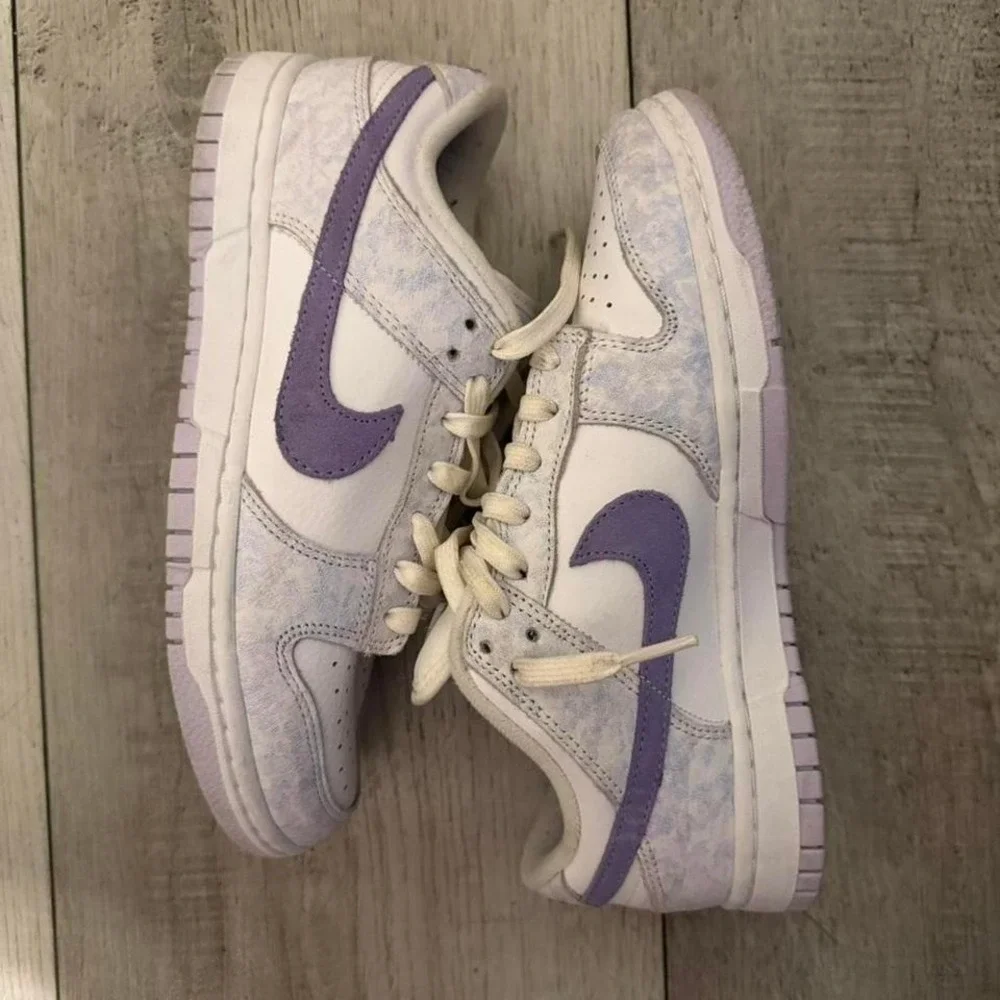 Nike‎ Dunk Low white and purple trainers women size 7 purple pulse